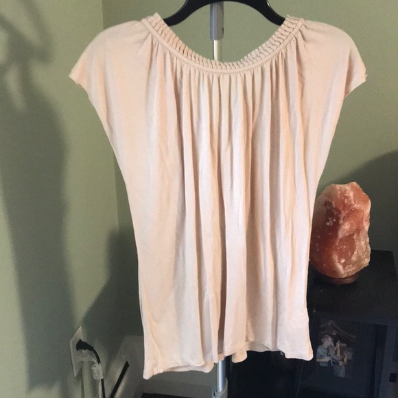 Medium, beige top from Loft. - Picture 2 of 2